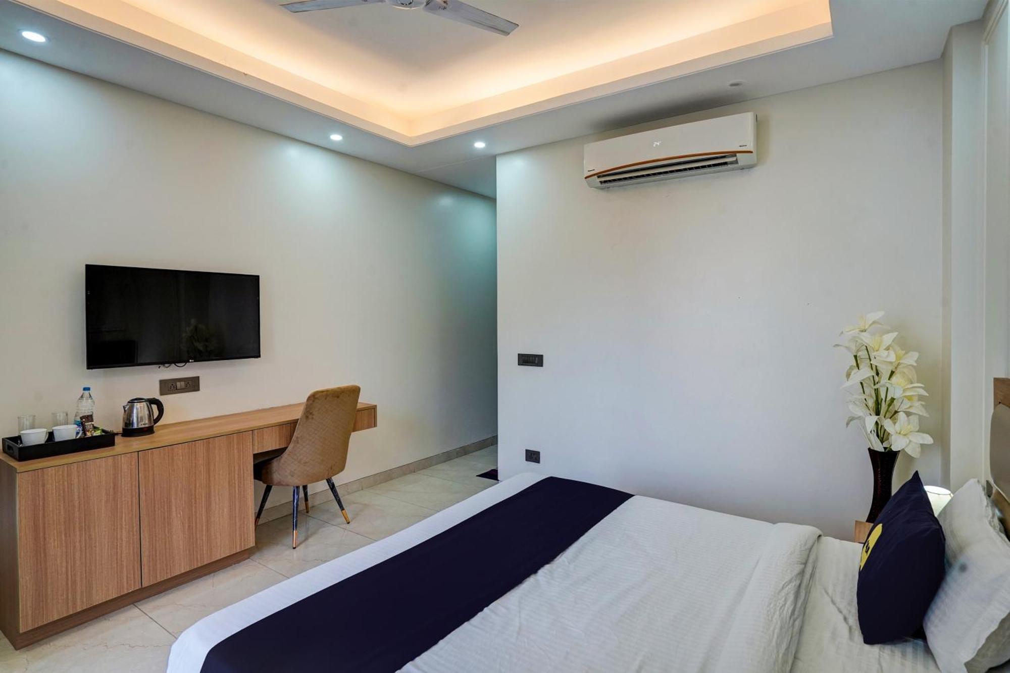 Hotel O Parkinn Gurgaon Exterior photo